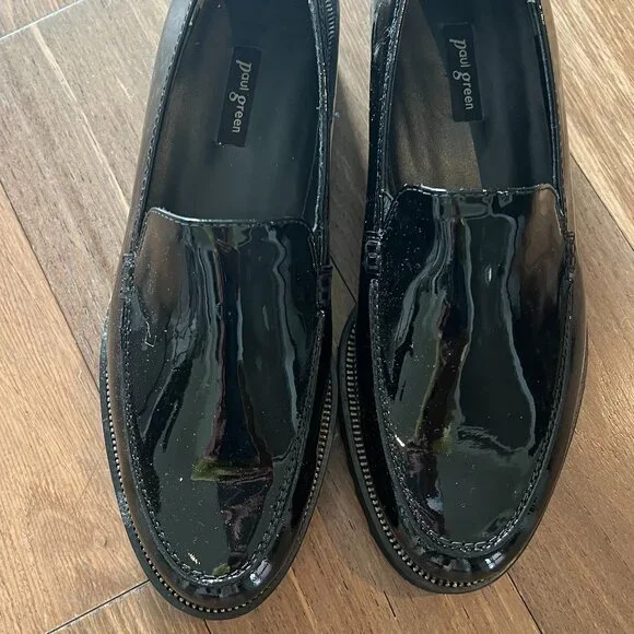 NWT Paul Green Women's Ariana Black Patent Leather Chunky Sole Loafers Size 8 US - Picture 1 of 6